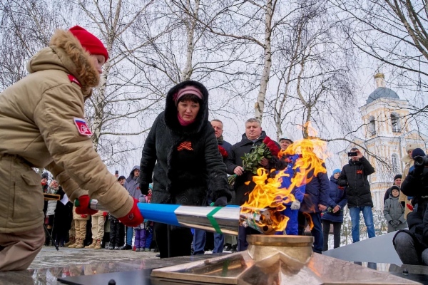 В рамках Всероссийской акции ПАО «Газпром» «Храним огонь Победы» в Новгородской области зажжен Вечный огонь